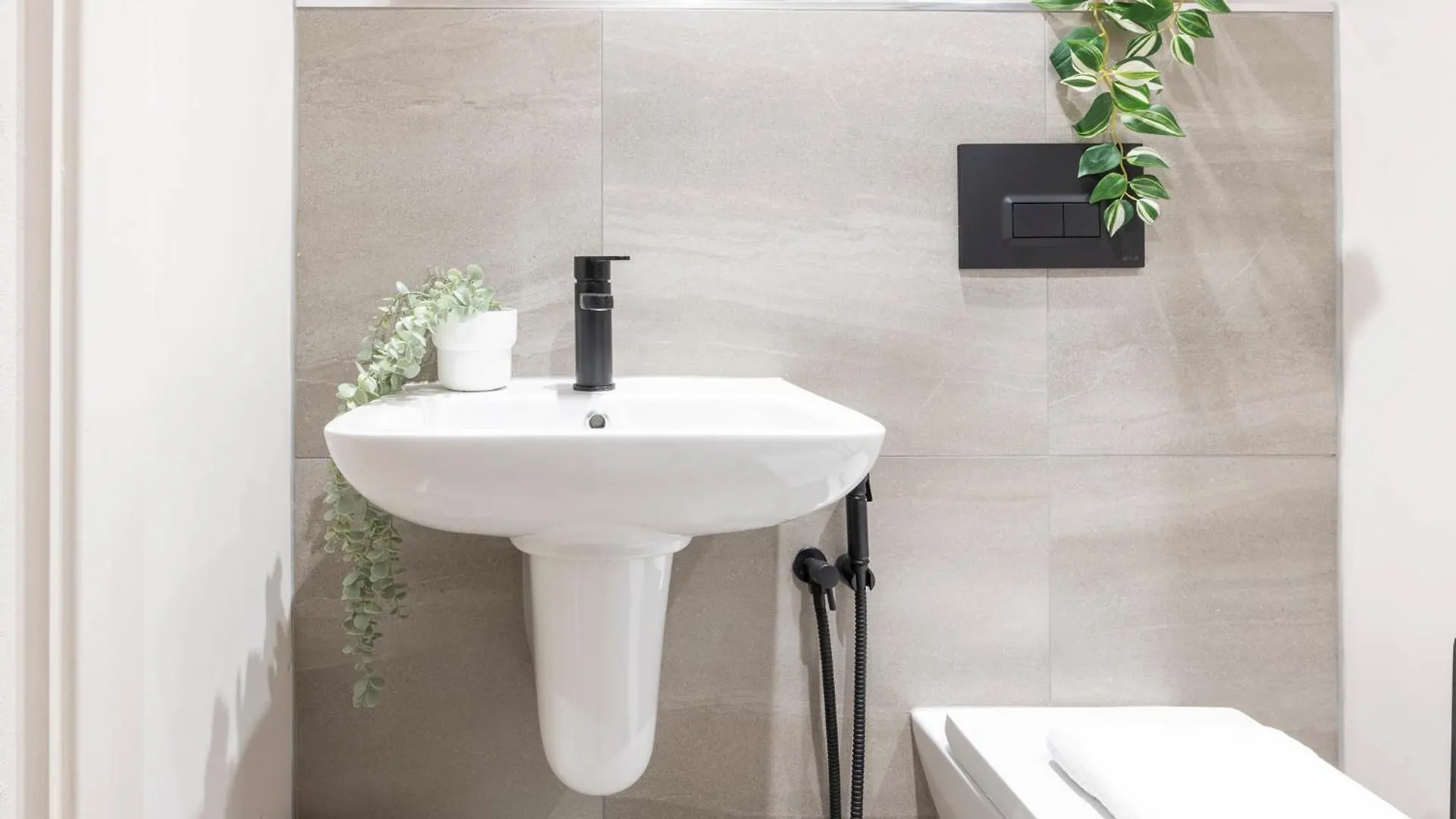 Harvey Nic'S & Designer Quarter 74 Ch Apartment Leeds  0*, Leeds (West Yorkshire) United Kingdom