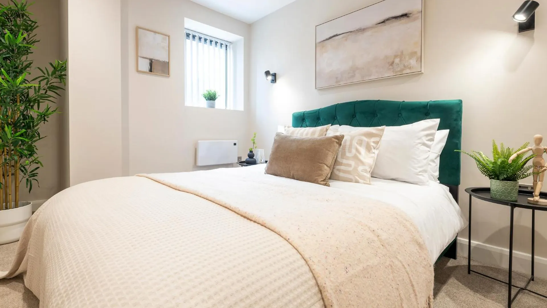 Harvey Nic'S & Designer Quarter 74 Ch Apartment Leeds  Leeds (West Yorkshire)