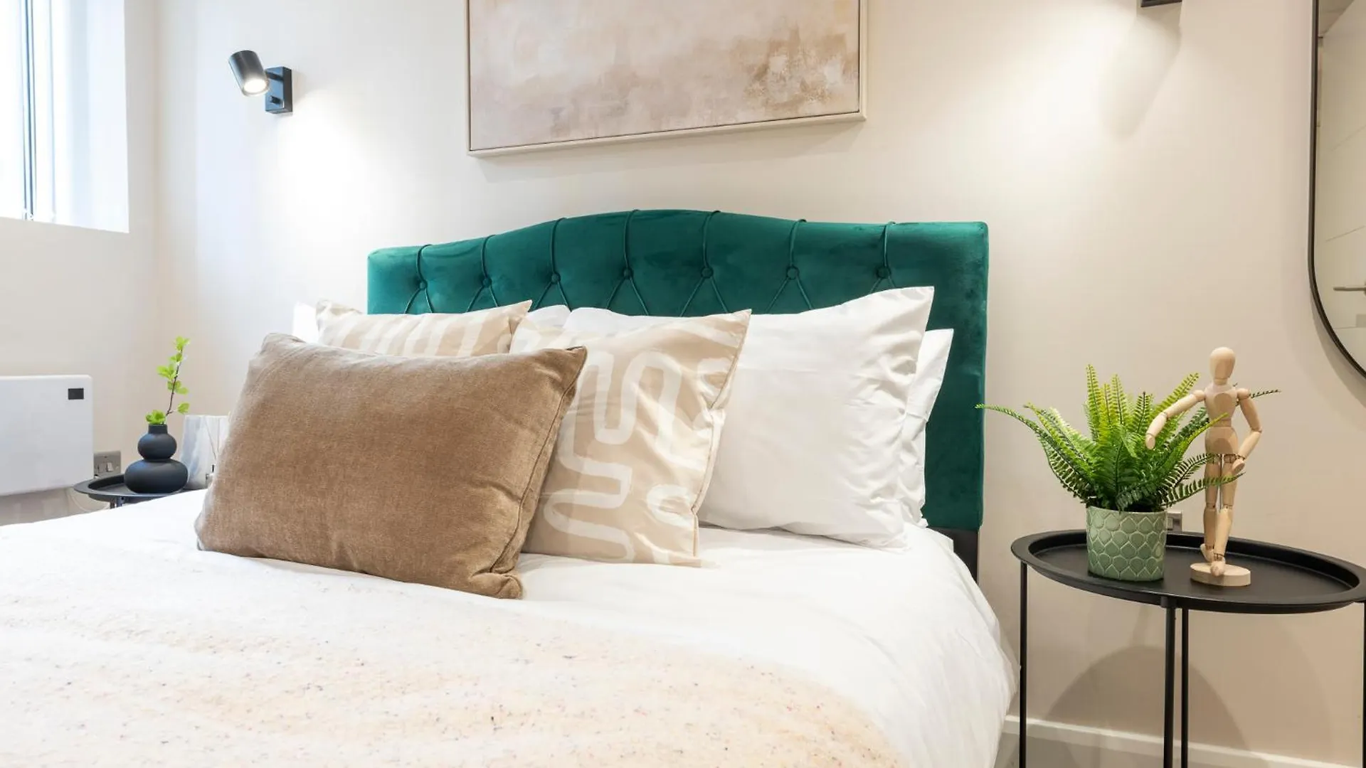 Harvey Nic'S & Designer Quarter 74 Ch Apartment Leeds