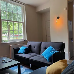  Apartment Stunning King In The Heart Of Center