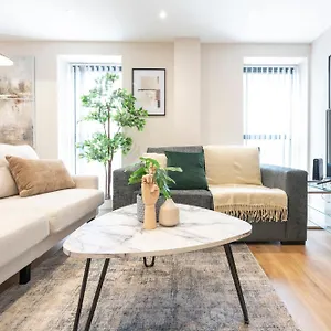  Apartment Harvey Nic's & Designer Quarter 62ch